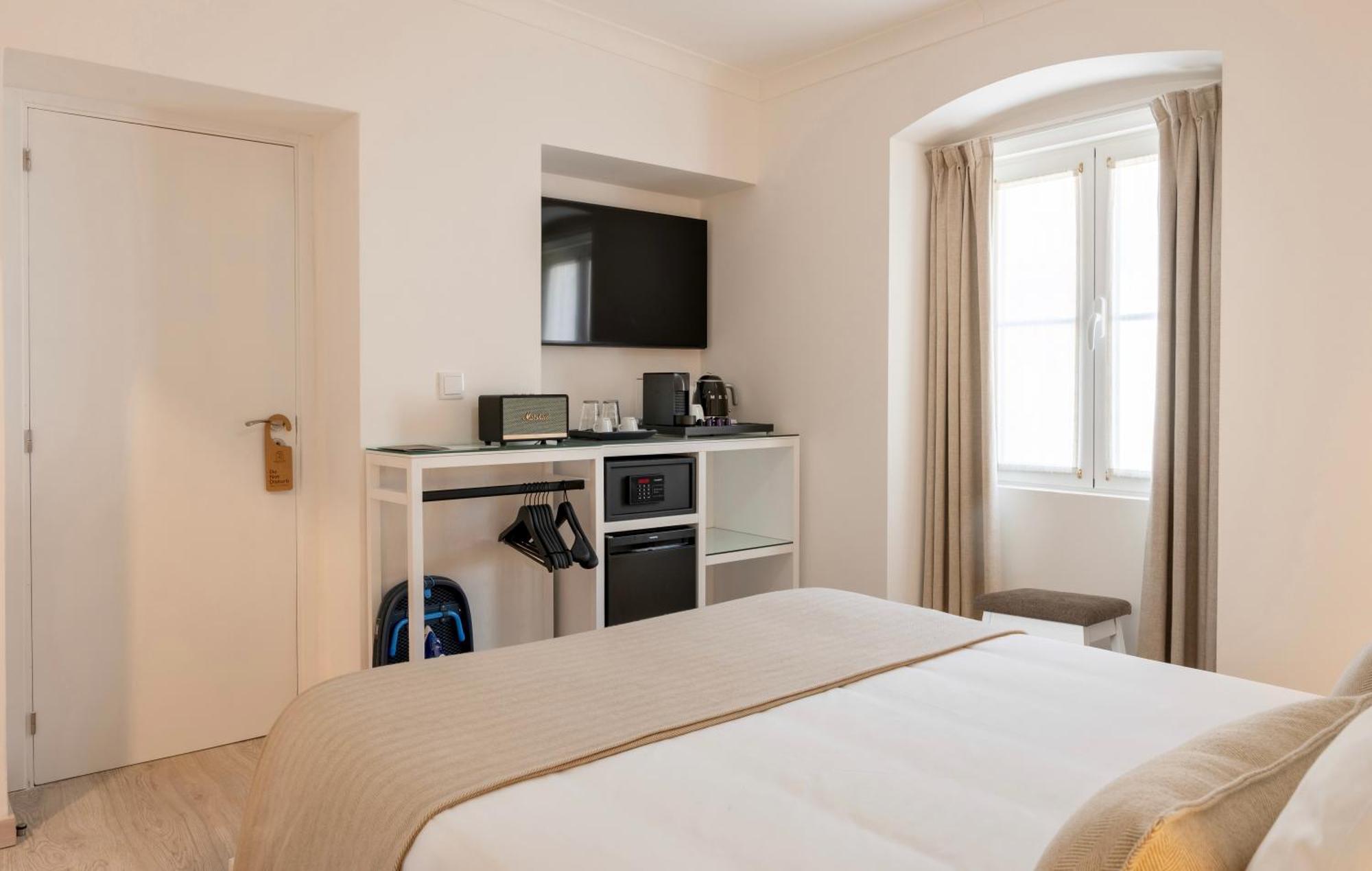 Azinheira Suites Townhouse - Alojamento Turistico (Adults Only) Элваш Экстерьер фото