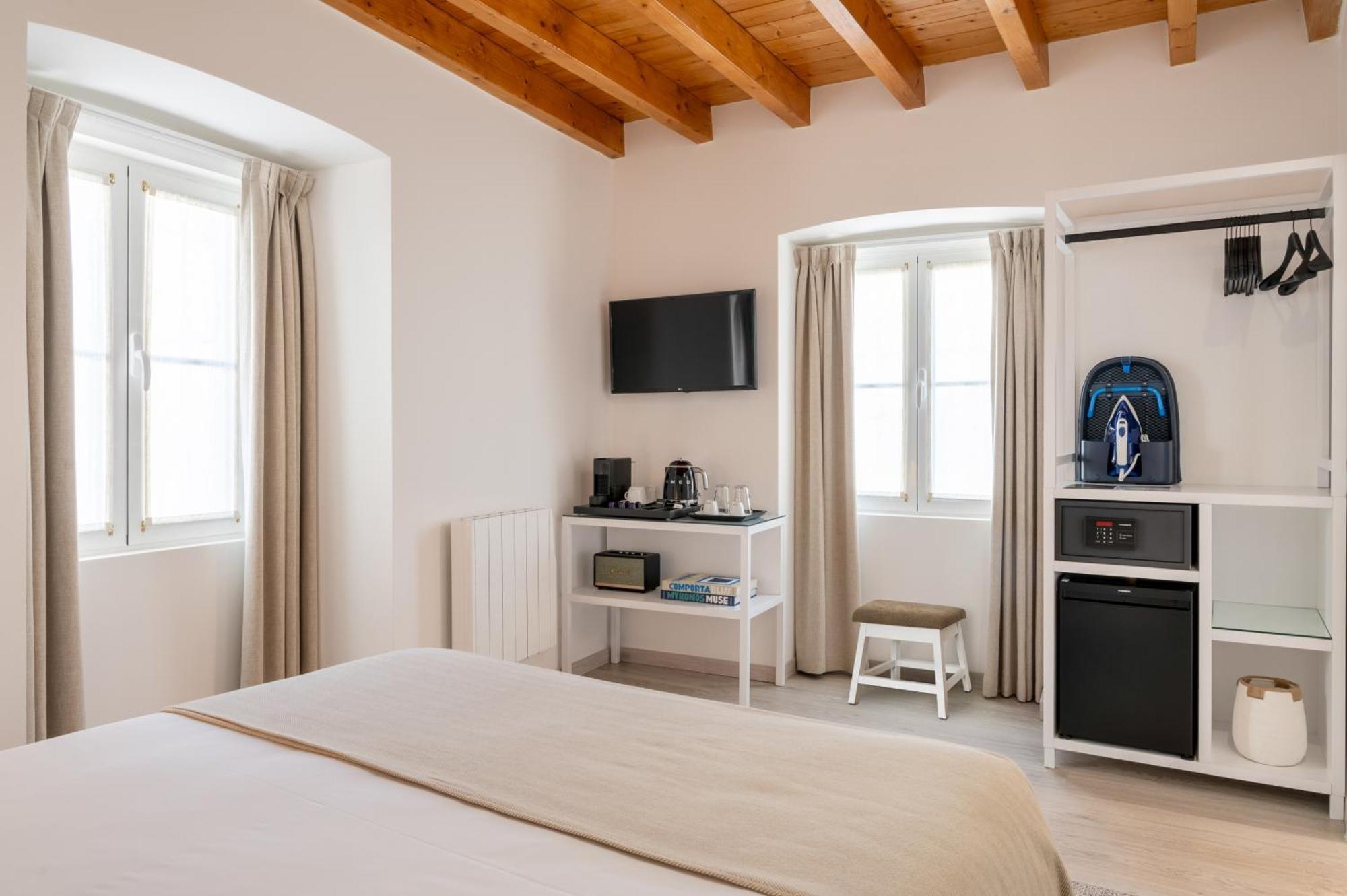 Azinheira Suites Townhouse - Alojamento Turistico (Adults Only) Элваш Экстерьер фото