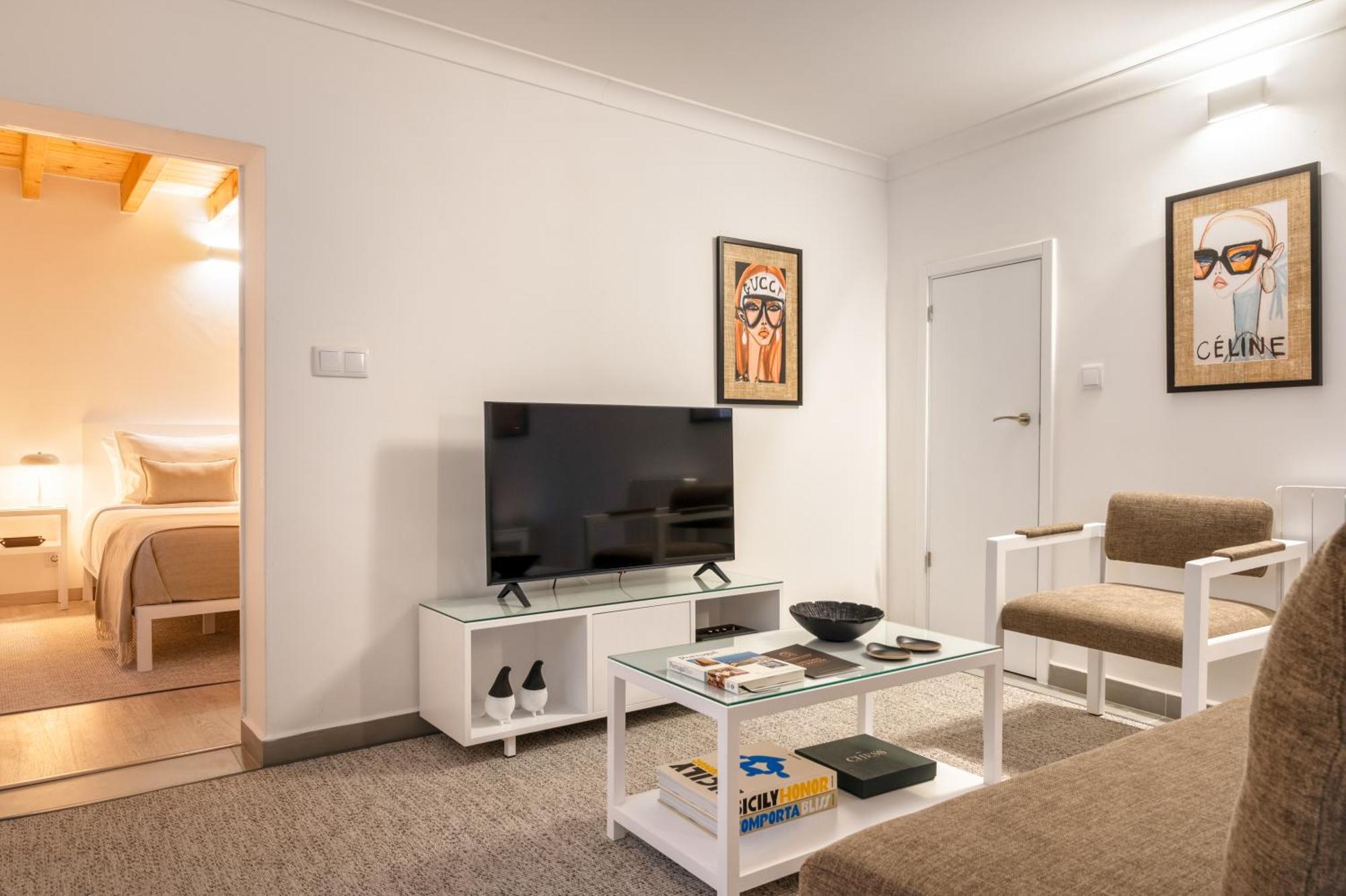 Azinheira Suites Townhouse - Alojamento Turistico (Adults Only) Элваш Экстерьер фото